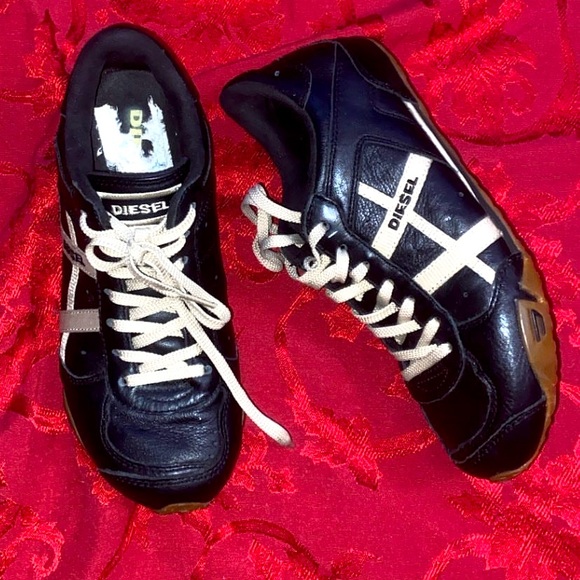 Diesel Shoes - Diesel runners size 7